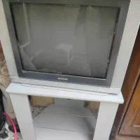 تلویزیون 29 اینچ پلانو صفحه تخت سامسونگ با میز