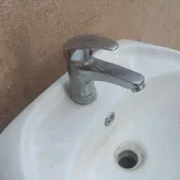 دو عدد شیر آلات، روشویی و علمک دوش حمام|مصالح و تجهیزات ساختمان|سنندج, |دیوار