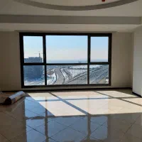 165متر-کلید-نخورده-تراس-بزرگ-ویو-ابدی-نورگیر