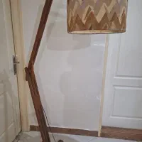 آباژور ایستاده چوبی|چراغ خواب و آباژور|کرج, فاز ۳ گوهردشت|دیوار