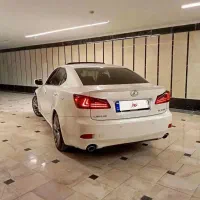 لکسوس is 300