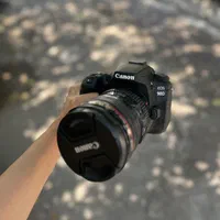 دوربین Canon 90D در حد نو