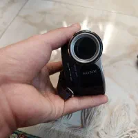 یک دوربین کلکسیونی قدیمی شارژر و کیف|دوربین عکاسی و فیلم‌برداری|اندیشه, اندیشه فاز ۱|دیوار