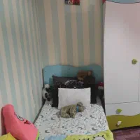 تخت نوزاد و نوجوان اپادانا