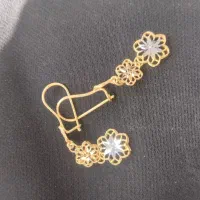 چند قلم طلا  و زنجیر