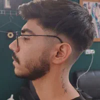 اصلاح سر و صورت مردانه فقط با 200 تومان