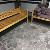 تخت سنتی چوبی راش با کفی و بالشتک ترمه|صندلی و نیمکت|یزد, |دیوار