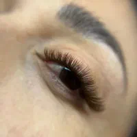 خدمات اکستنشن مژه و لیفت ابرو