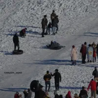 تیوپ سواری روی برف