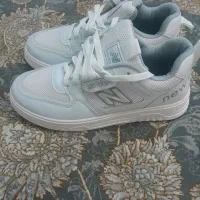 کتونی|کیف، کفش، کمربند|اشتهارد, |دیوار