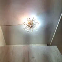 تعدادی لوستر سقفی و دیواری