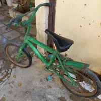 دوچرخه  سبز رنگ سایز ۱۶  فقط ترمز لازم داره|دوچرخه، اسکیت، اسکوتر|بندر ماهشهر, |دیوار