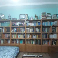 ۴ عدد کتابخانه کاملا نو