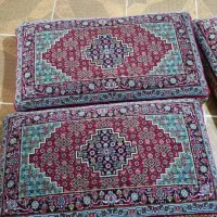 ۴ عدد پشتی سالم و تمیز