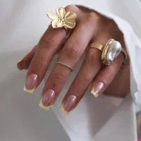 کاشت ناخن با بهترین متریال