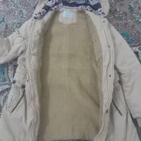 کاپشن|لباس|تاکستان, |دیوار