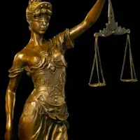 وکیل دادگستری و مشاوره حقوقی