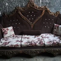 یگ دست مبل سلطنتی ۷نفره سالم  مناسب ویلا