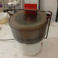 اب میوه گیری قدیمی سالم