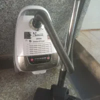 جاروبرقی درحدنو