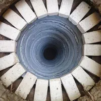 چاه کن  تو شهر کرمان چاه از همه چاکنا کمتر می‌کنیم