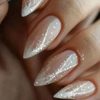 کاشت ناخن باهزینه بسیارکم ومتریال باکیفیت۳۰۰فقط