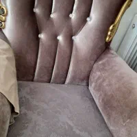 مبل ۷نفره به همراه ویترین رایگان