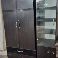 کمد و ویترین چوبی سالم و تمیز