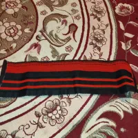 زی آستین|لباس|سراوان, |دیوار