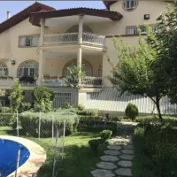 ویلای تریبلکس با ۱۷۰۰ متر زمین و حیاط مشجر