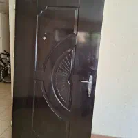 درب ورودی اپارتمان شیک