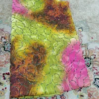 سه قواره پارچه|لباس|قروه, |دیوار