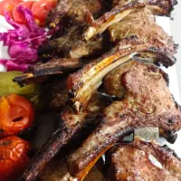 سراشپز غذای ایرانی شاندیزی هستم