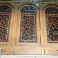 انبار بزرگ درب چوبی قدیمی