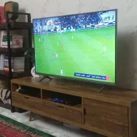 تلوزیون ۴۳ اینچ هیمالیا با میزش