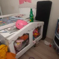 تخت ۲ کاره نوزاد و نوجوانی همراه کمد لباس
