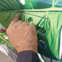 برچسب تبلیغاتی روی خودرو