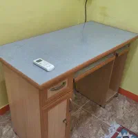 میز کامپیوتر و تحریر