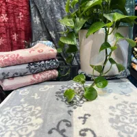 حوله صورت گلوریا