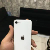 آیفون se2020