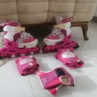 اسکیت به همراه وسایل