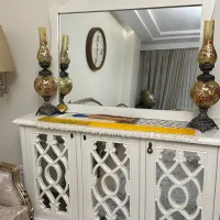 میز کنسول سفید همراه با آینه