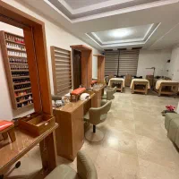 استخدام مژه کار