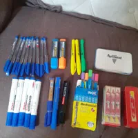 تعدادی ماژیک خودکار نوک مدادی۹