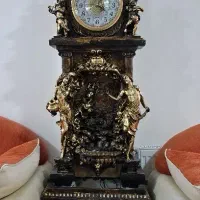 ساعت آب نما دار