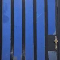 در ورودی اپارتمان