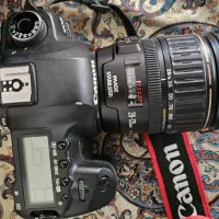 دوربین canon d5 mark 2 به همراه ۲ لنز و کیف