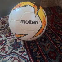 توپ فوتبال molten