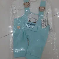 ست نوزادی بافتنی و چند تکه لباس نو|اسباب و اثاث بچه|بروجرد, |دیوار