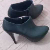 کفش مجلسی|کیف، کفش، کمربند|کاشمر, |دیوار